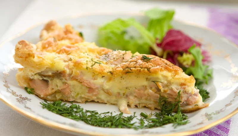 Torta salata al salmone