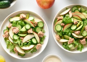Insalata di mele e tonno