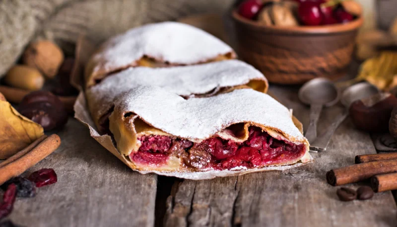 Strudel di ciliegie