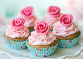 Cupcakes alle fragole con roselline