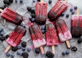Ghiaccioli ai frutti di bosco