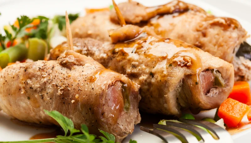 Involtini di carne con prosciutto e formaggio