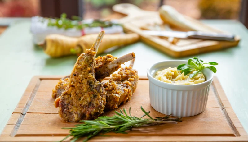 Costolette di agnello in crosta di nocciole