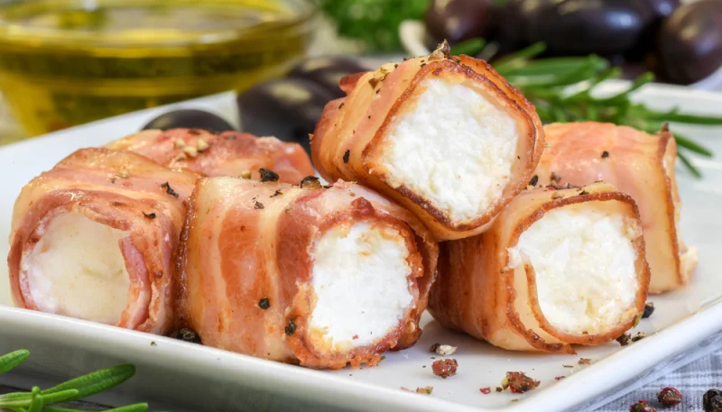 Involtini di bacon e feta