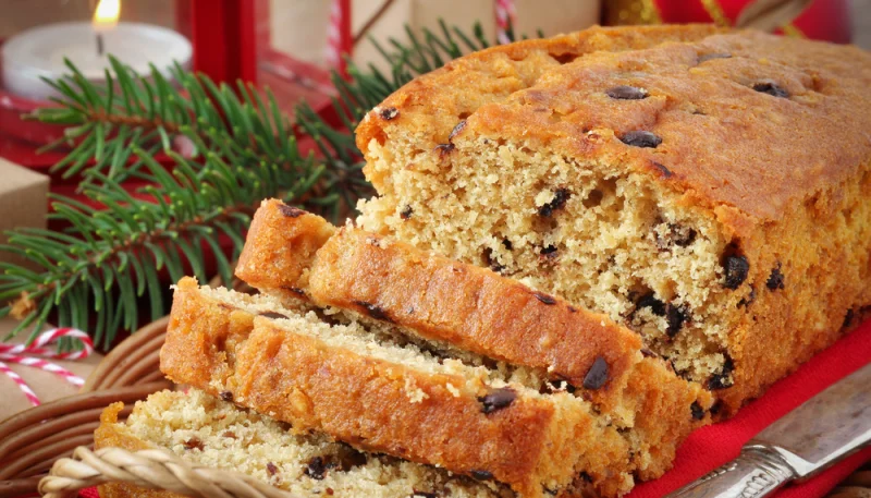 Plumcake con mandorle e gocce di cioccolato senza latte