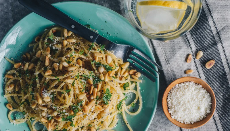 Spaghetti alla frutta secca