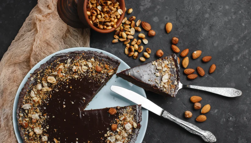 Crostata morbida con crema di nocciole