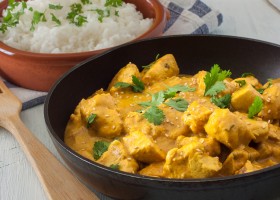 Pollo alla crema di brie e curry