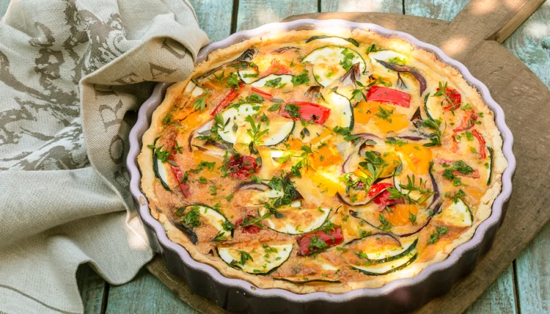 Torta salata con melanzane e peperoni