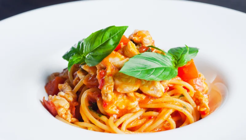 Pasta con ragù di pesce spada