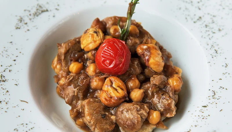 Spezzatino con castagne e ceci