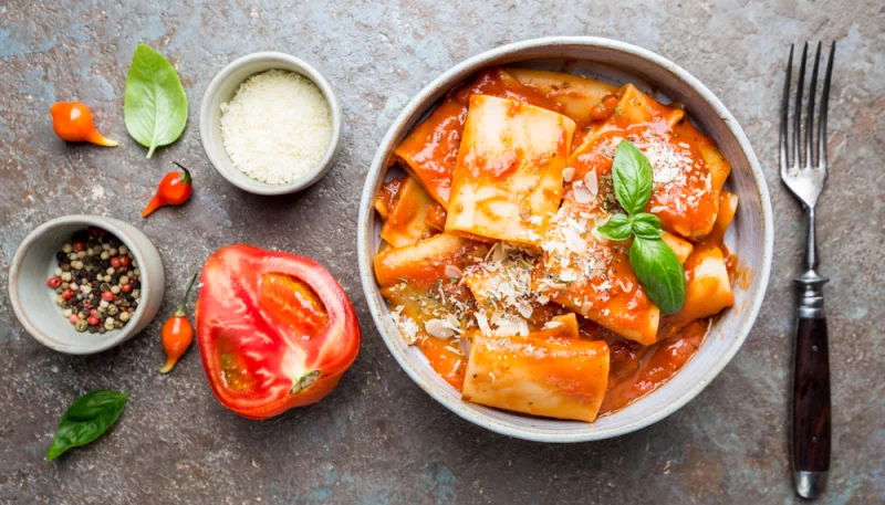 Paccheri al pomodoro e mozzarella