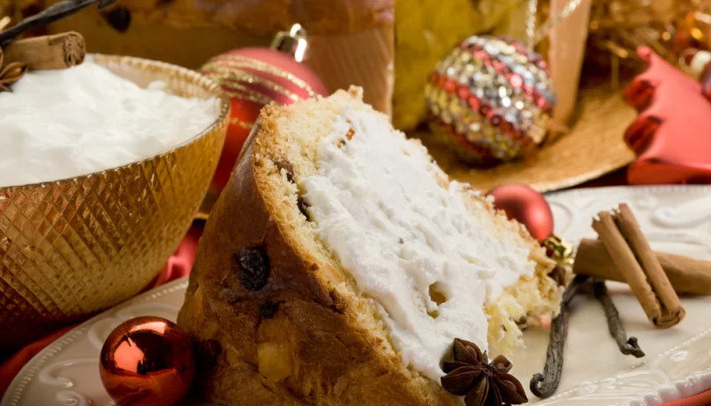 Panettone con crema alla vaniglia