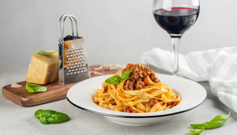 Tagliatelle con lenticchie e zampone