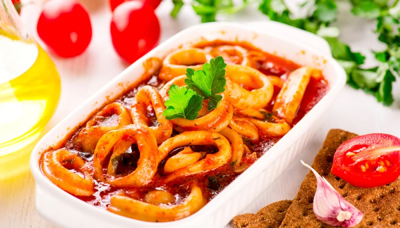 Calamari al pomodoro