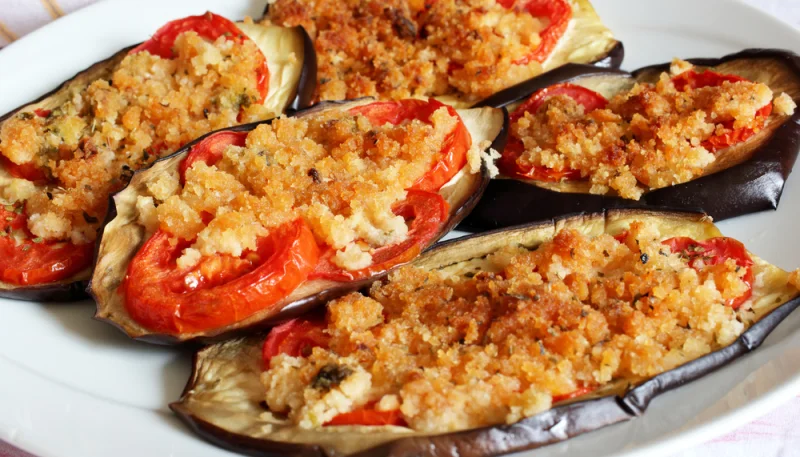 Melanzane gratinate con pomodorini
