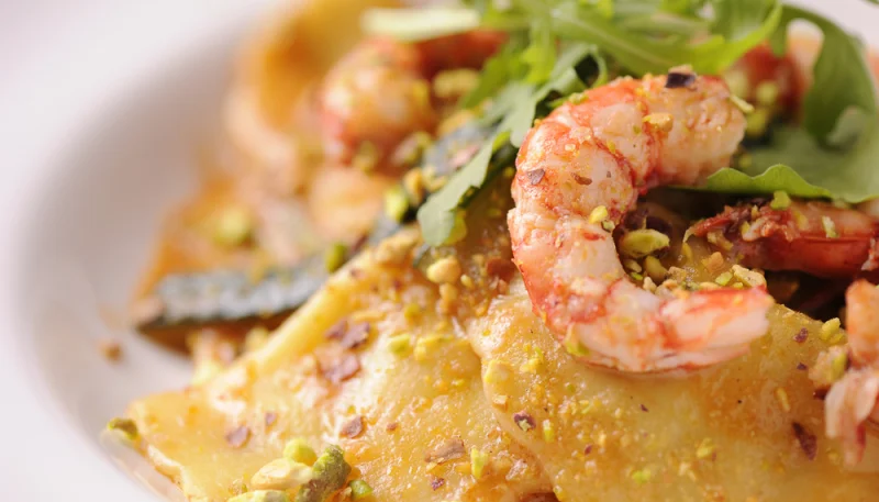 Ravioli con cernia e gamberi