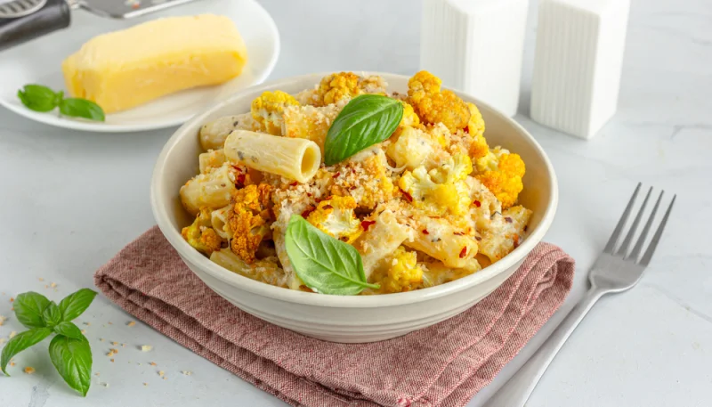 Rigatoni con cavolfiore e acciughe