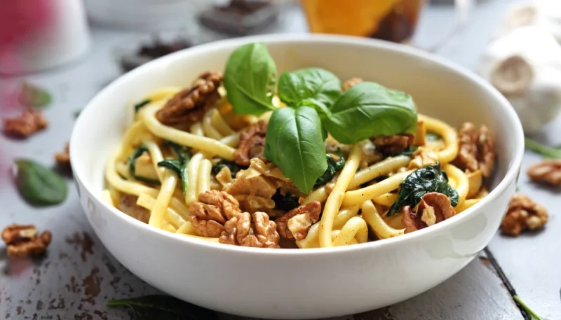 Spaghetti panna e noci