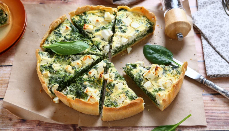 Torta con spinaci e feta