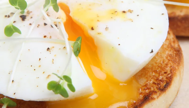 Uovo in camicia al microonde