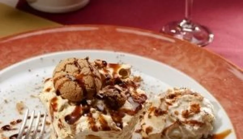 Semifreddo amaretto
