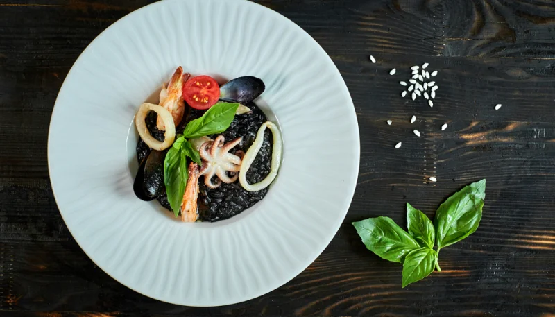 Riso al nero di seppia