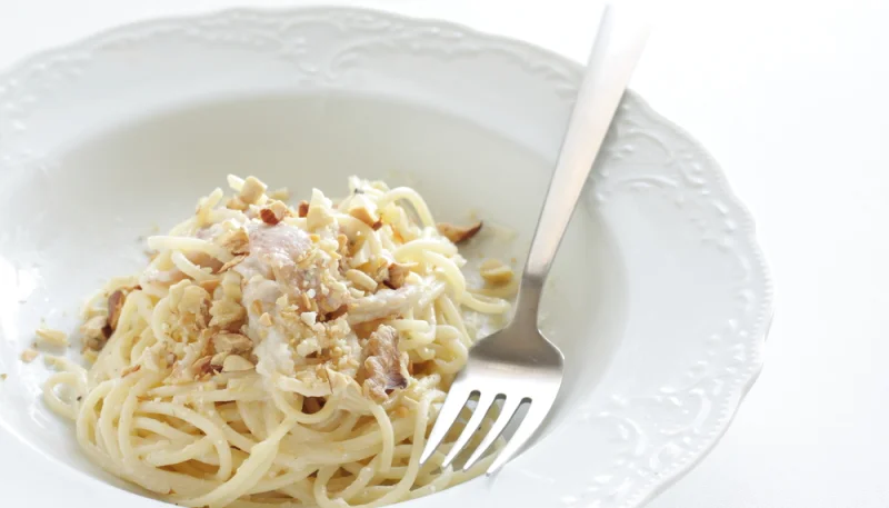 Spaghetti noci e taleggio