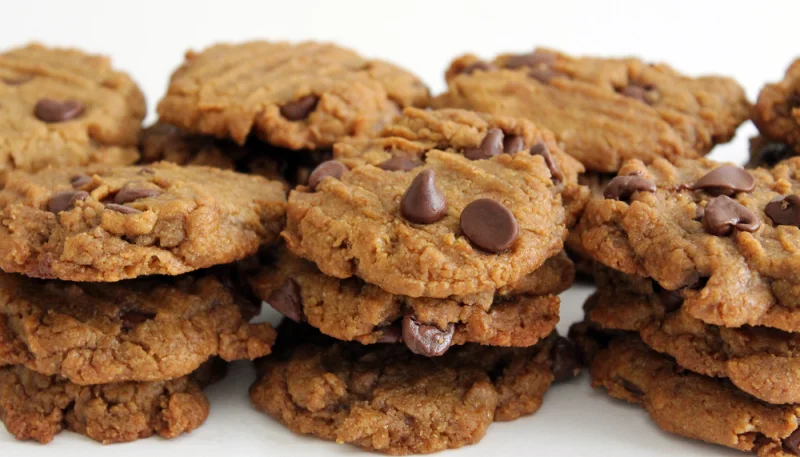 Biscotti con pochi ingredienti