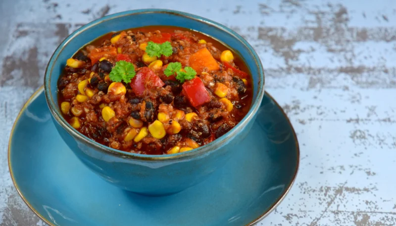 Chili vegano con tofu e fagioli