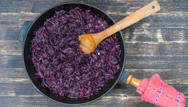 Cavolo viola in padella