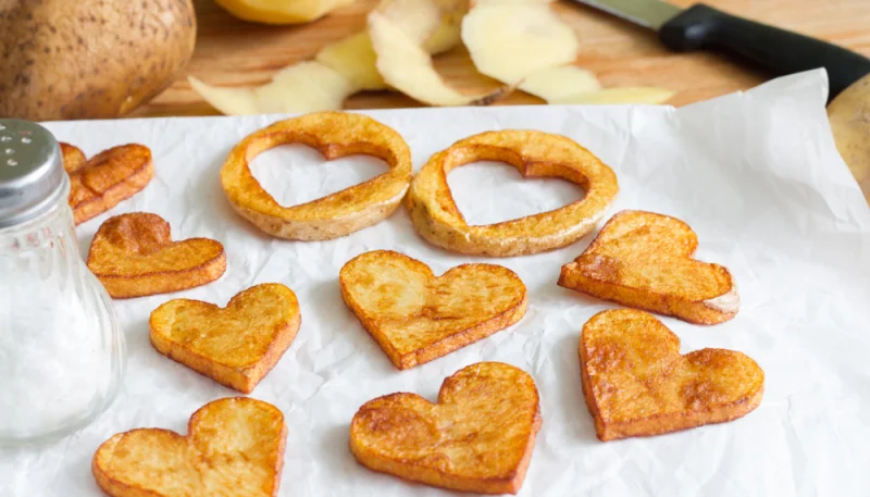Patatine a cuore al rosmarino