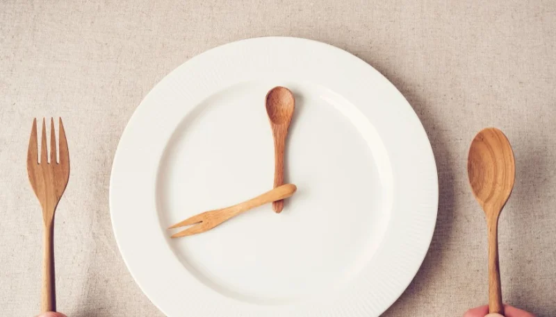 Il digiuno intermittente: come funziona?