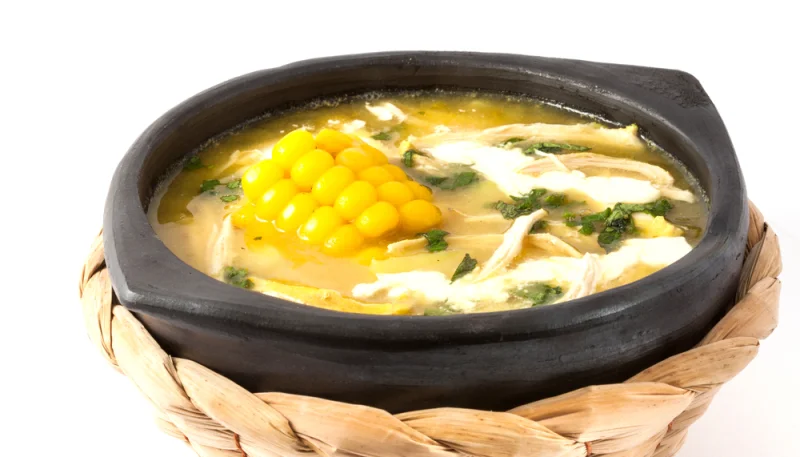 Zuppa di pollo al latte di cocco