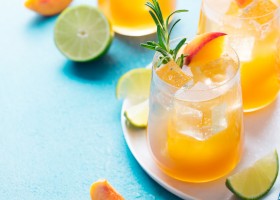 Cocktail analcolico all'arancia