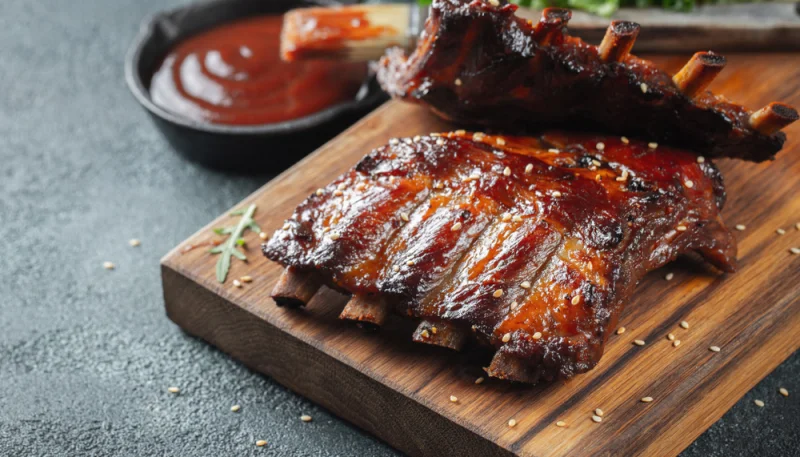 Costine glassate con salsa barbecue