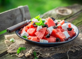 Insalata di anguria feta e olive