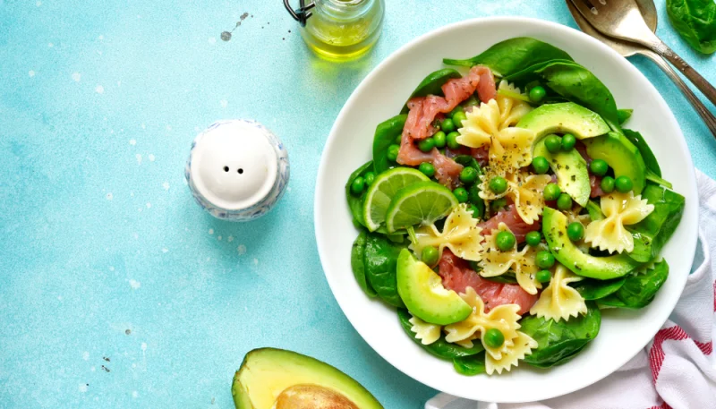 Pasta fredda salmone e avocado