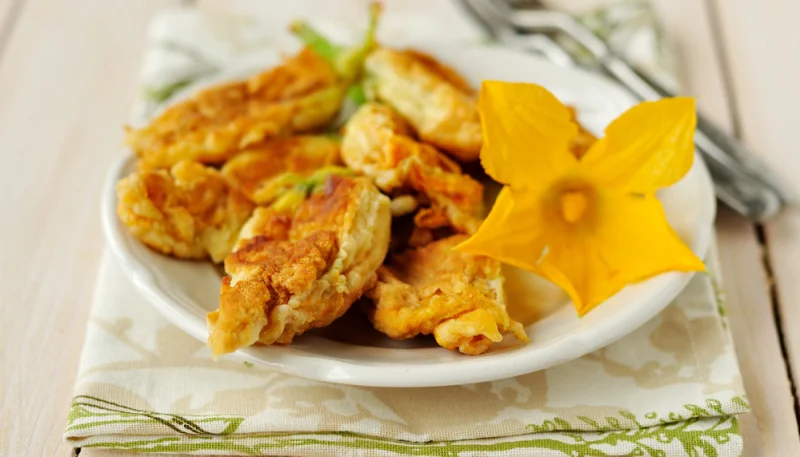 Fiori di zucca ripieni al forno