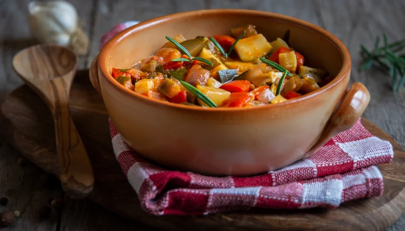 Gulash di verdure vegano