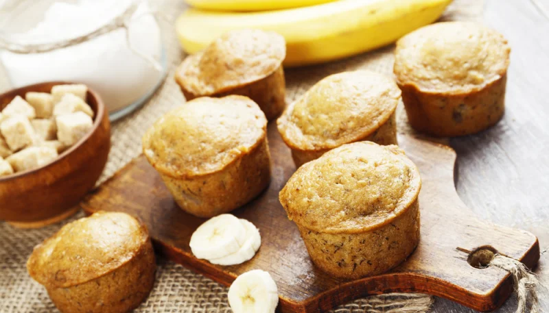 Tortino di yogurt e banana senza uova