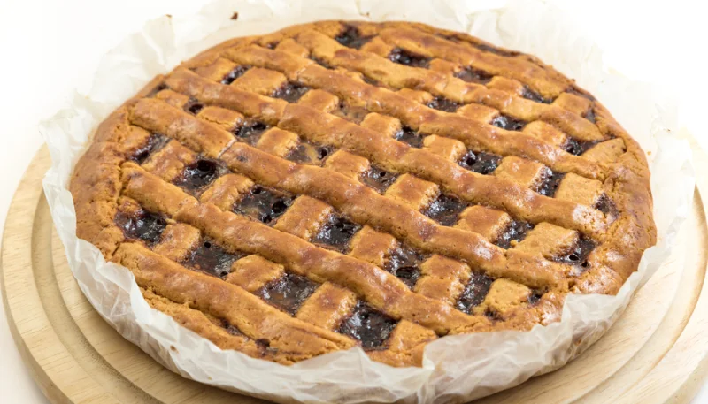 Crostata integrale con marmellata