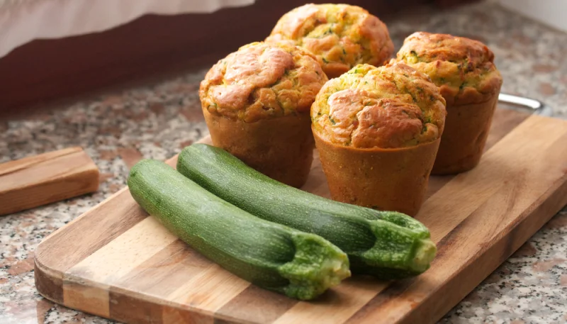 Muffin con yogurt e zucchine