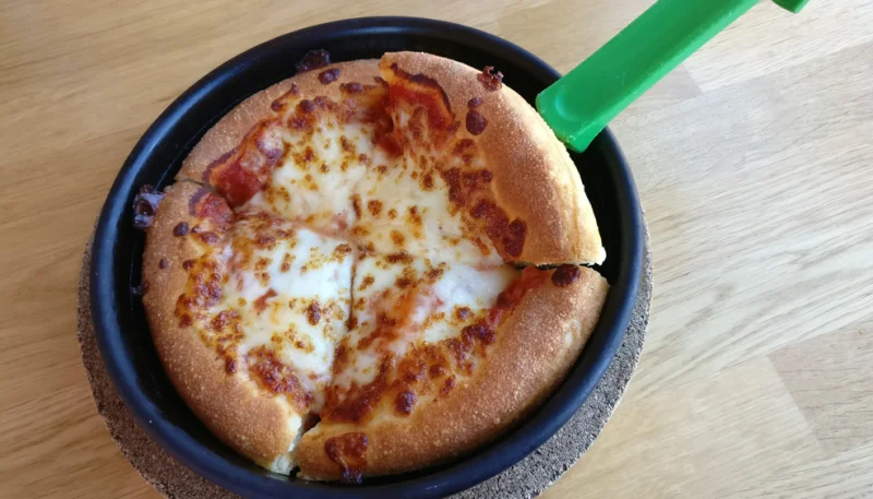 Pizza con farina di ceci