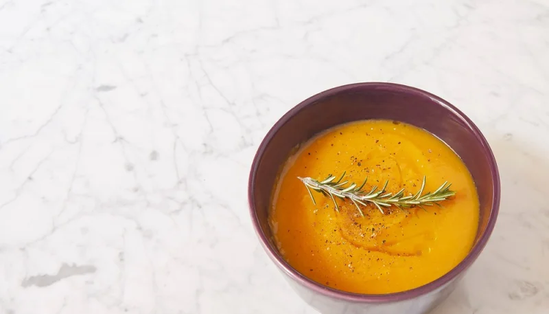 Vellutata di porro e patate al curry