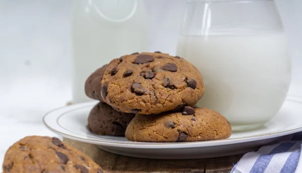 Biscotti con farina di castagne e gocce di cioccolato