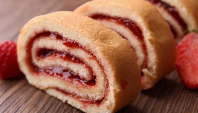 Girella alla marmellata di fragole