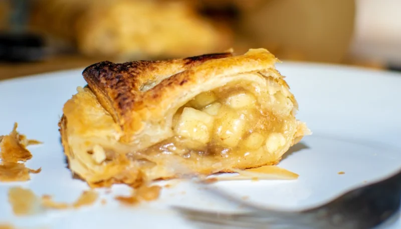 Strudel di mele e cioccolato bianco