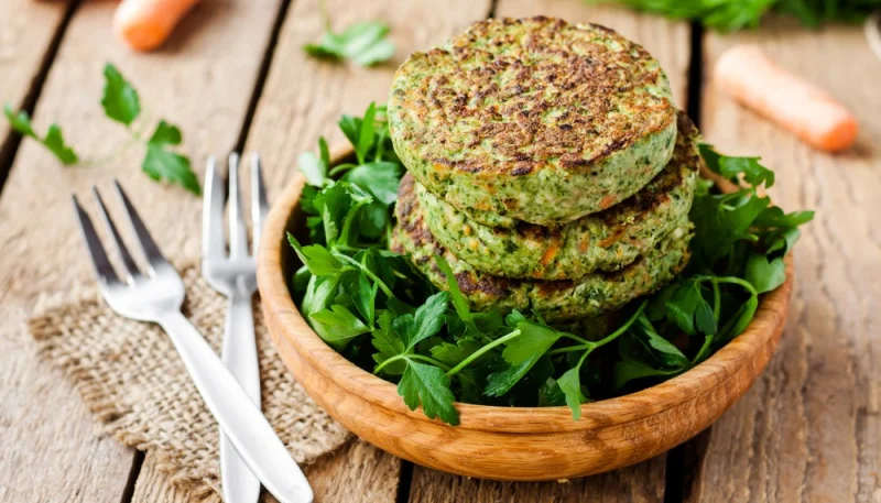 Burger di piselli, spinaci e patate