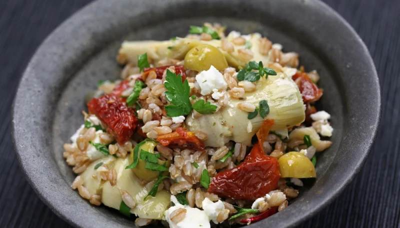 Insalata di farro e carciofi